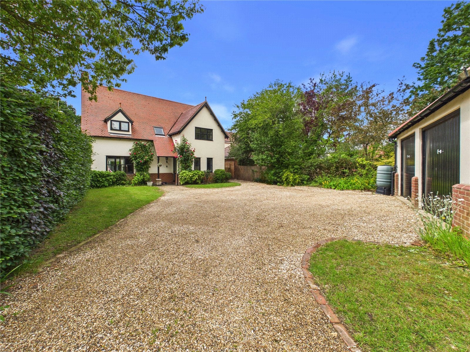 House Long Road West in Colchester