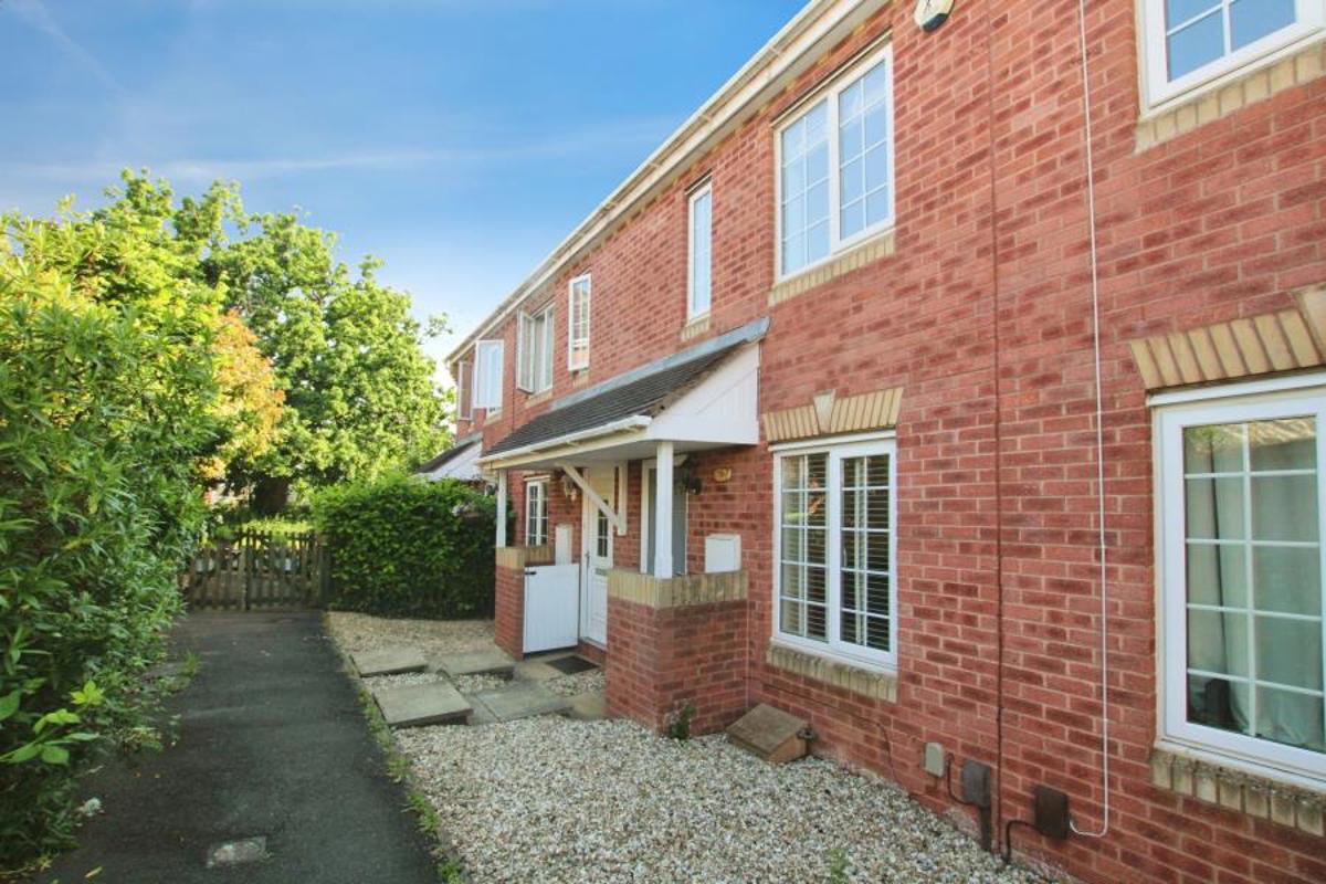 House Pinkers Mead in Mangotsfield Rural