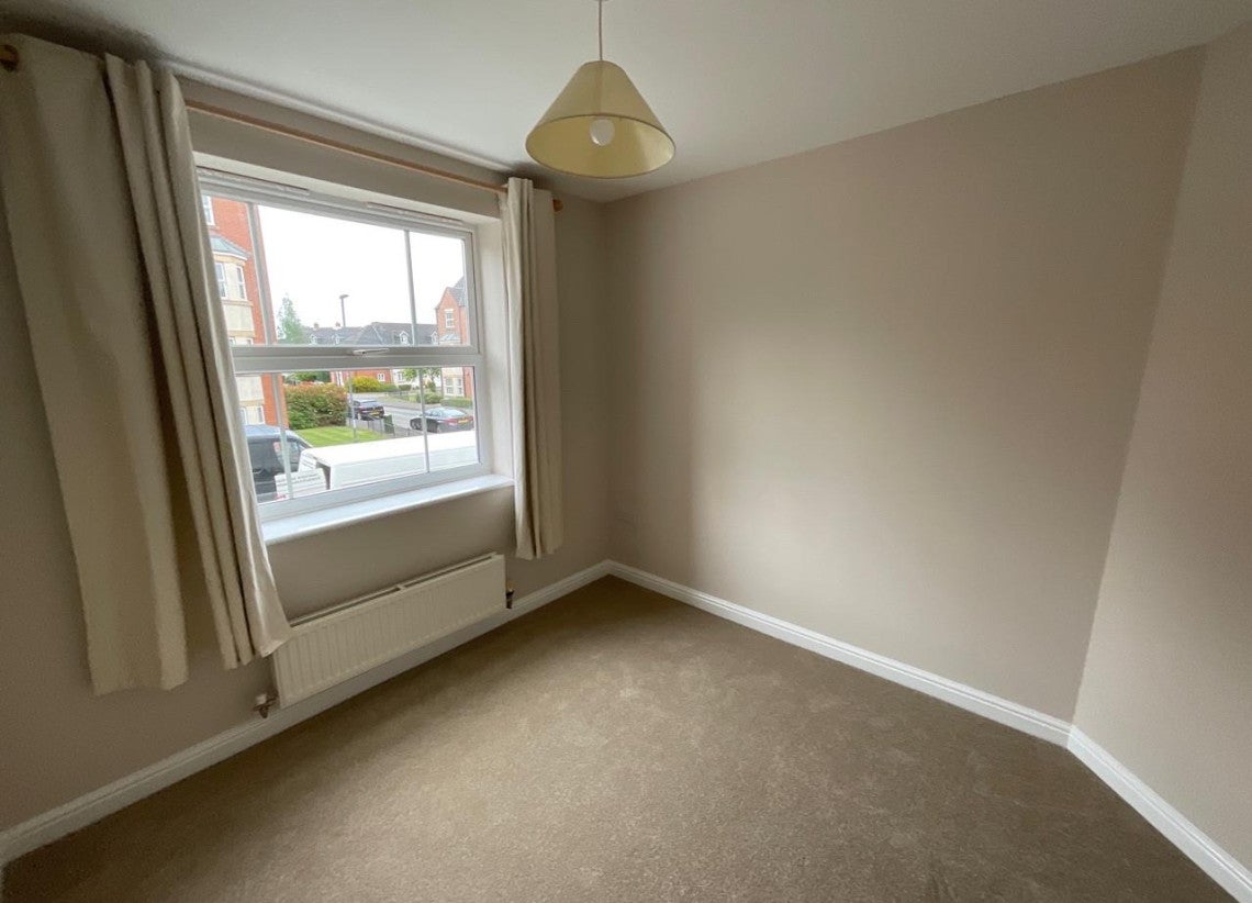 Flat Duckham Court in Coventry