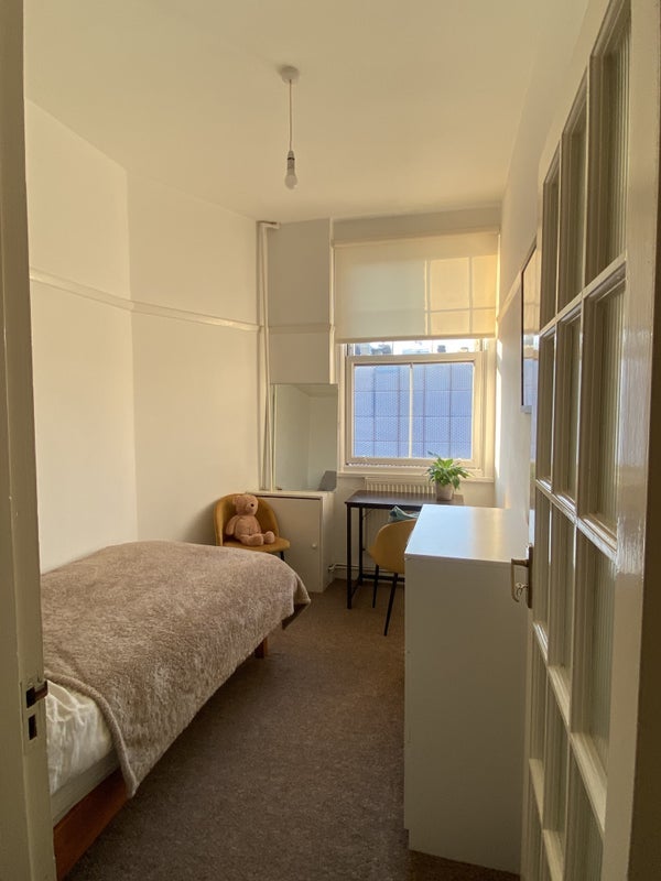 Room The Cut in Greater London