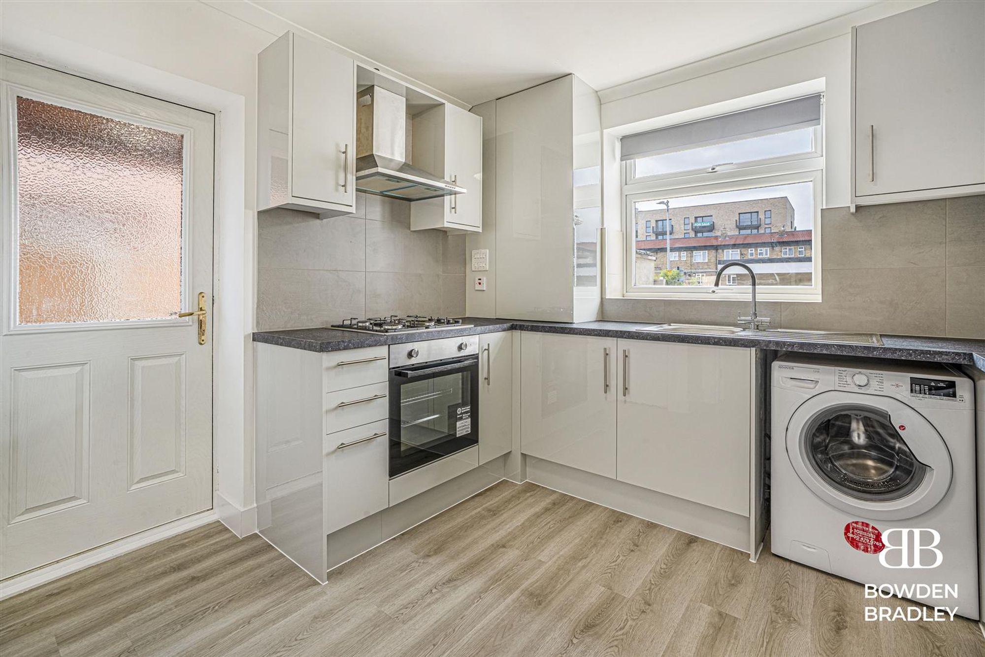 House Hart Crescent in Greater London