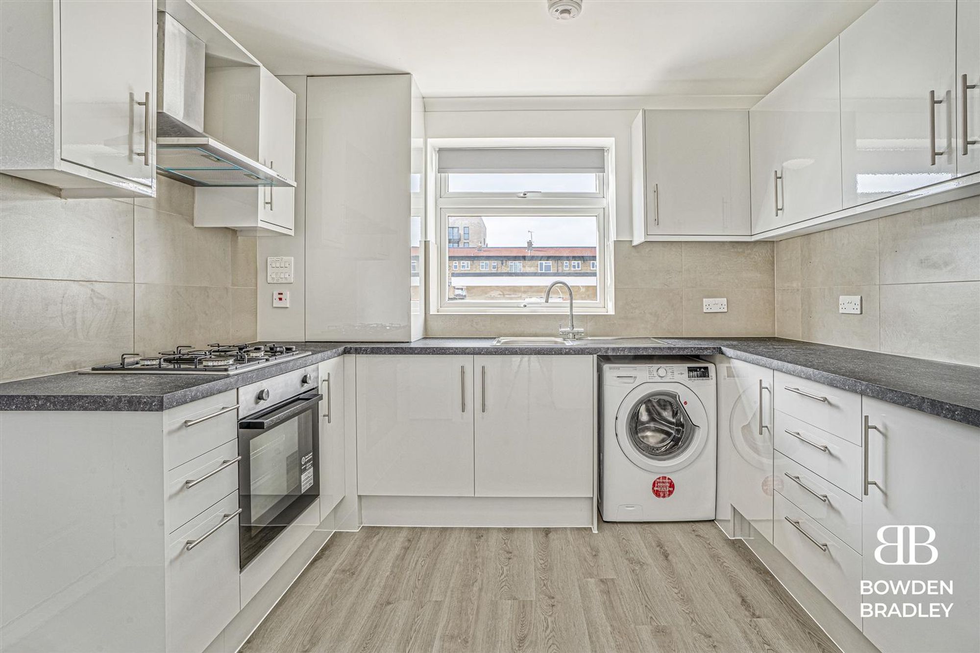 House Hart Crescent in Greater London