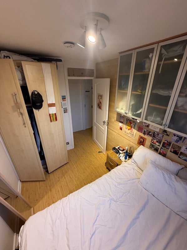 Room Evenwood Close in Greater London