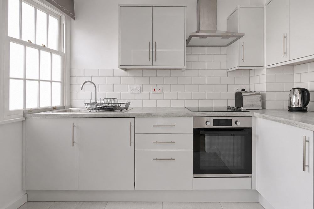 Flat Queensway in City of Westminster