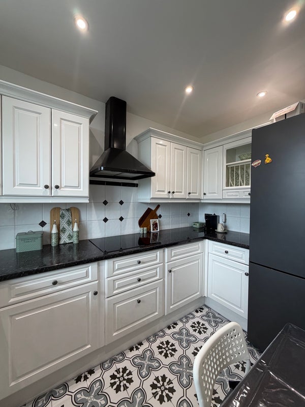 Room Lancaster Court in Greater London