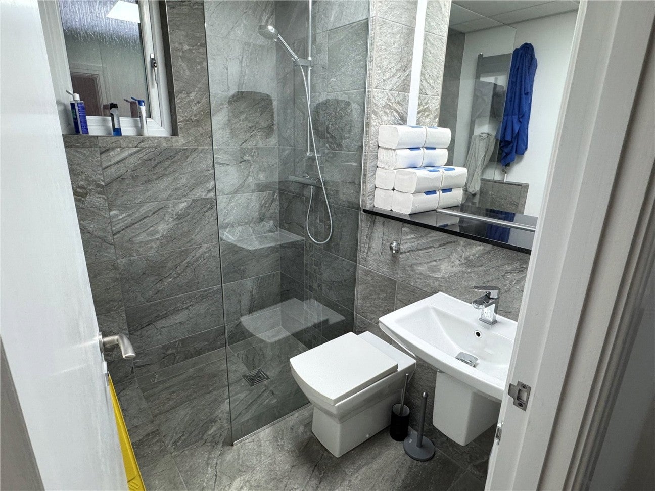 Room Chorley New Road in Bolton