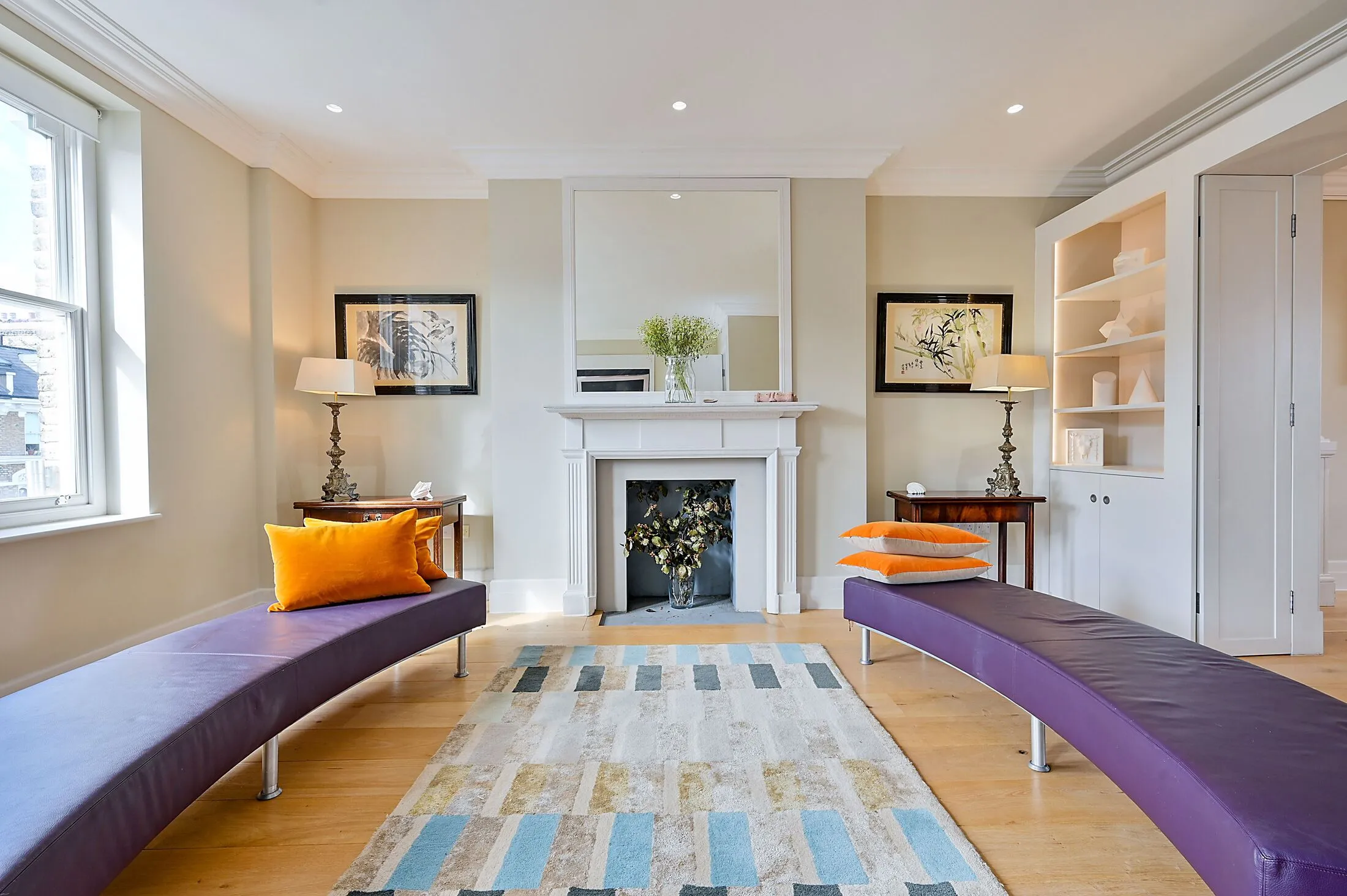 Flat Sinclair Road in Greater London