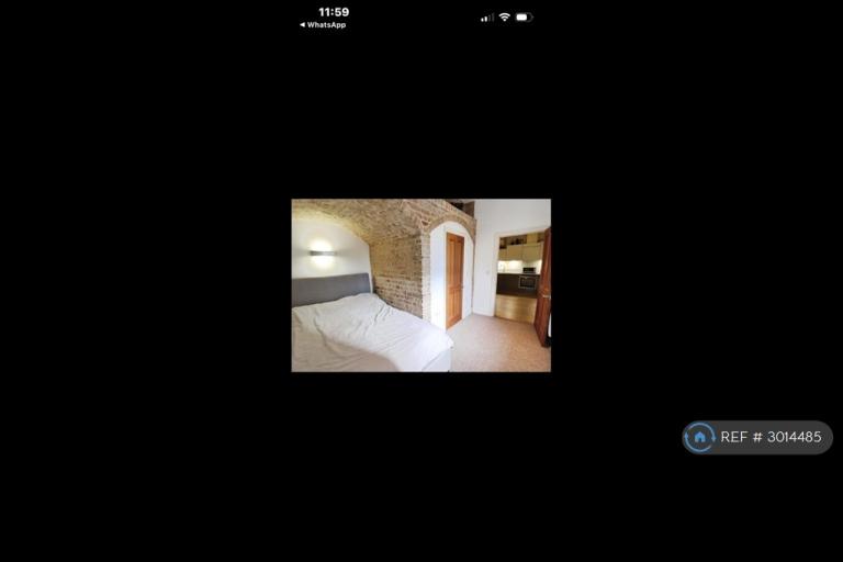 Flat Pastoral Way in Brentwood