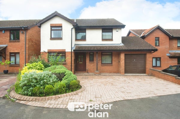 House Copperfield Drive in Cardiff
