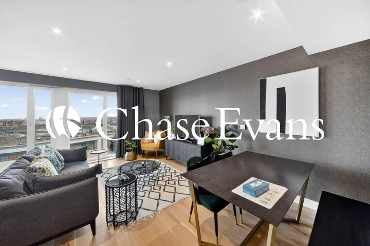 Flat Duke of Wellington Avenue in Greater London