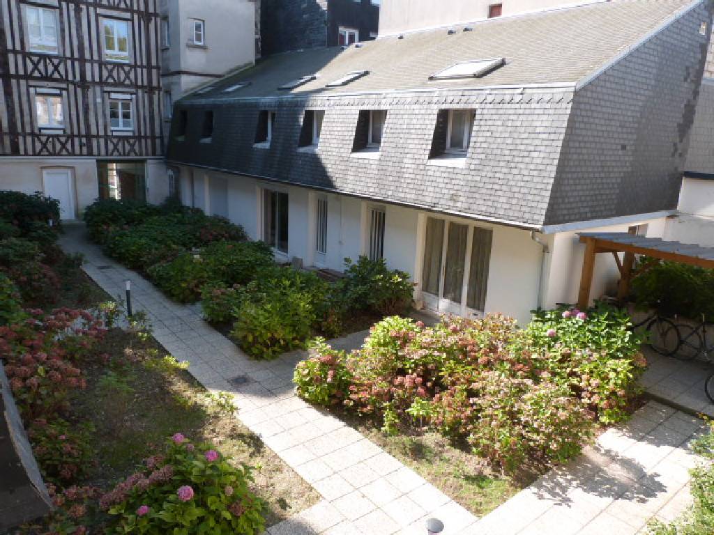 Flat Rue Eau de Robec in Rouen