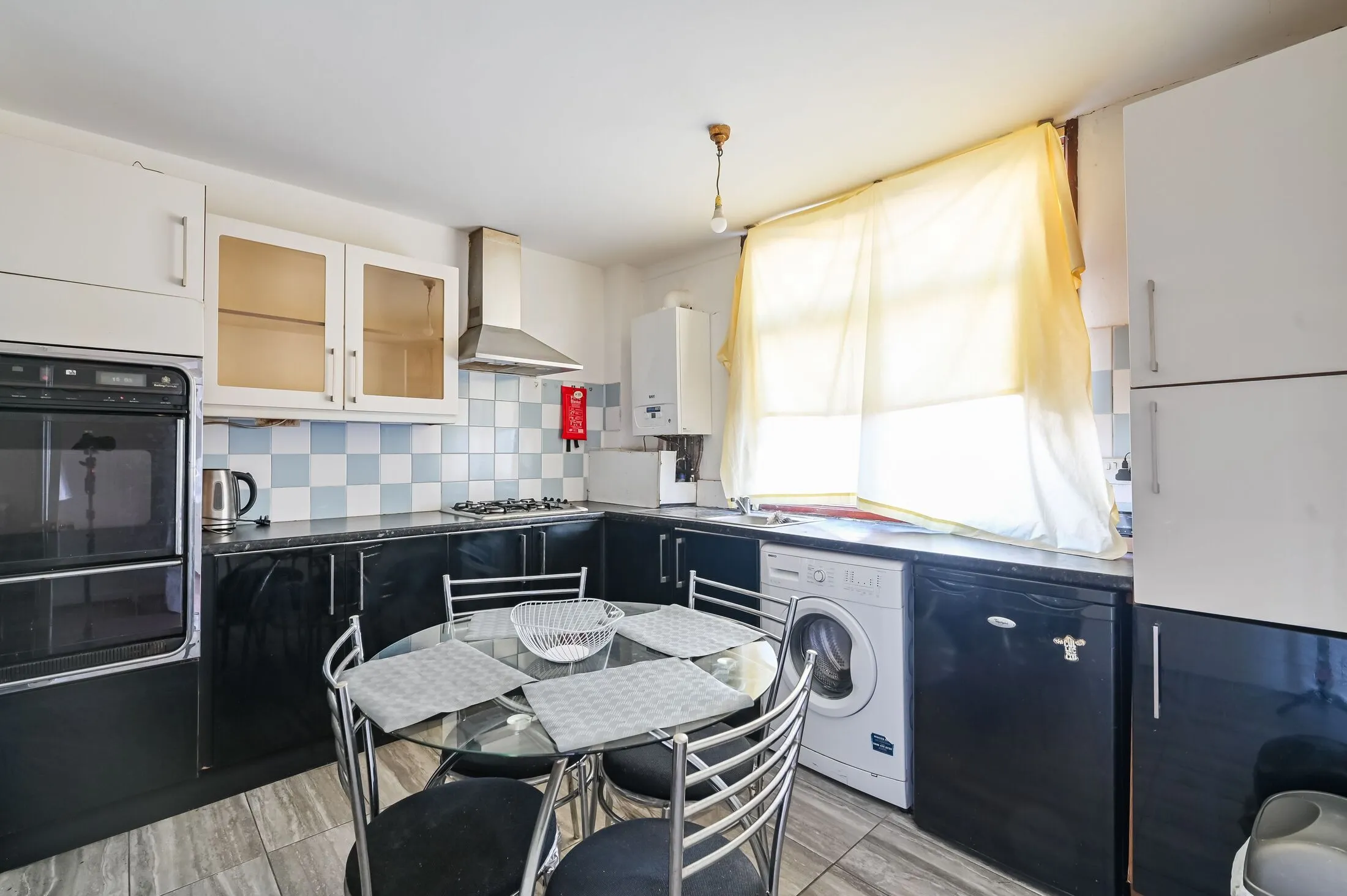 Flat Manchester Road in Greater London