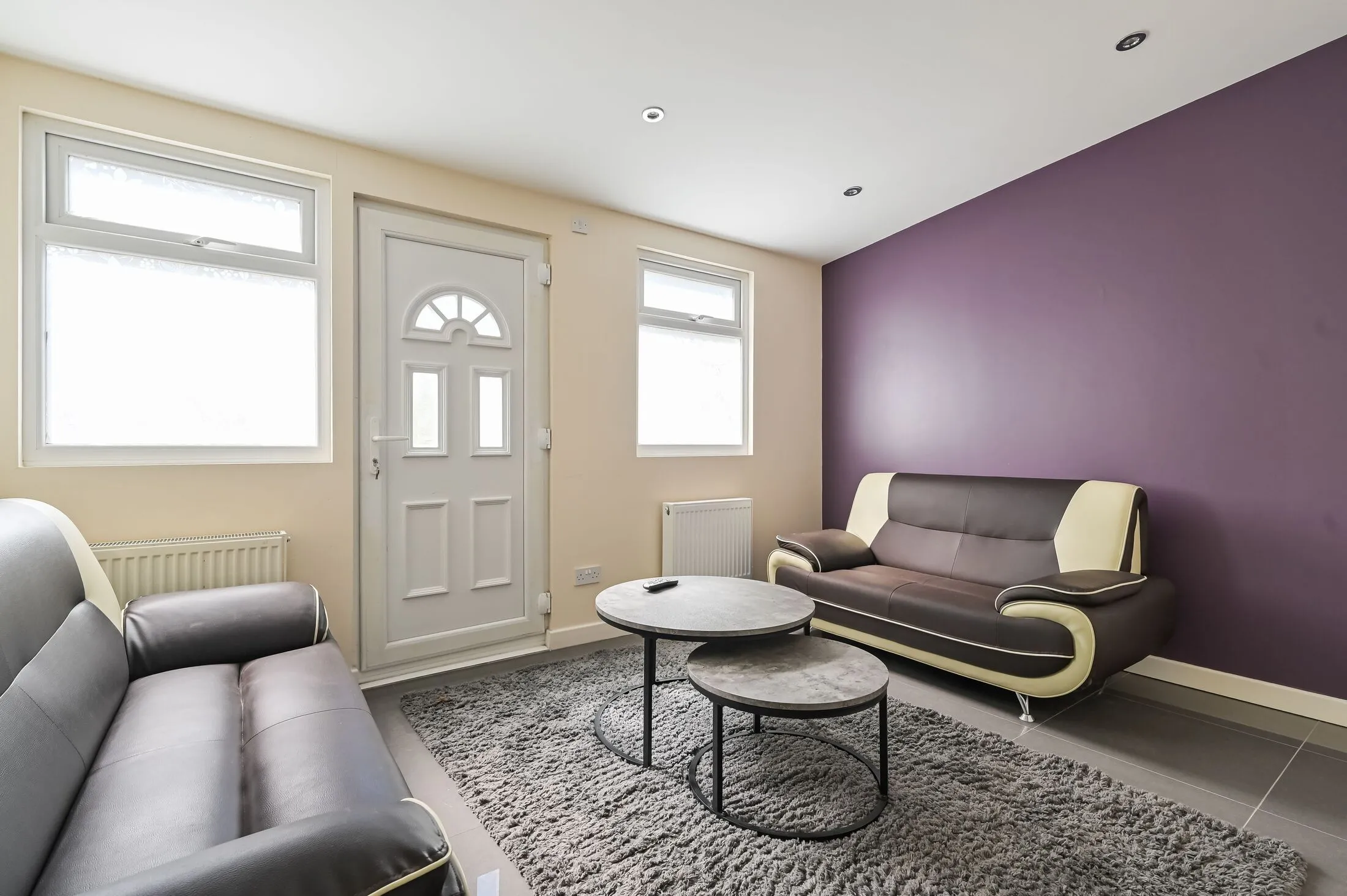 Flat Manchester Road in Greater London