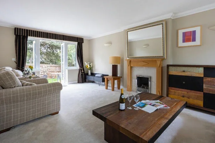 House Castle Way in Greater London