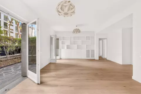 Flat Rue de Chézy in Neuilly-sur-Seine