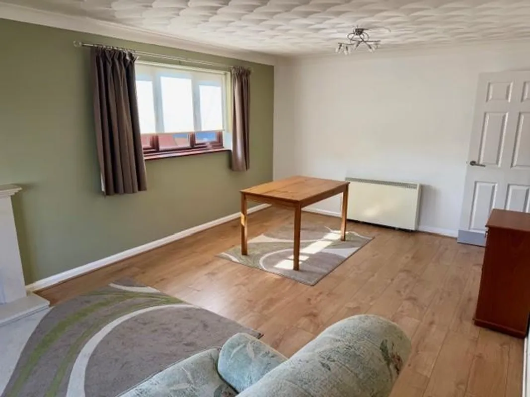 Flat Northfield Avenue in Kettering