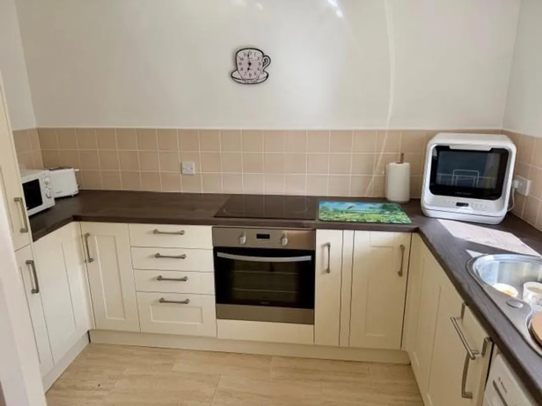 Flat Northfield Avenue in Kettering
