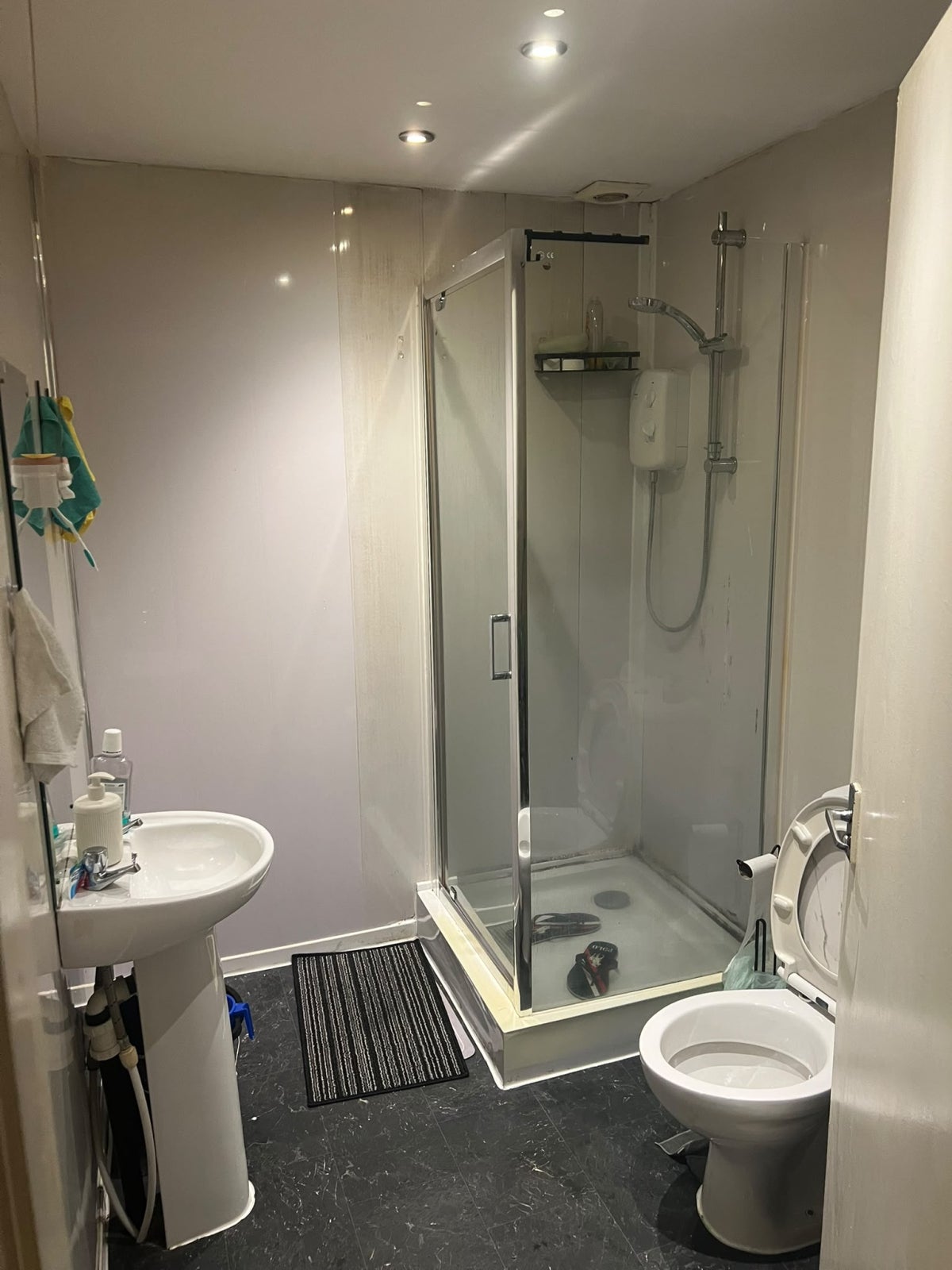 Flat Cawdor Street in Farnworth