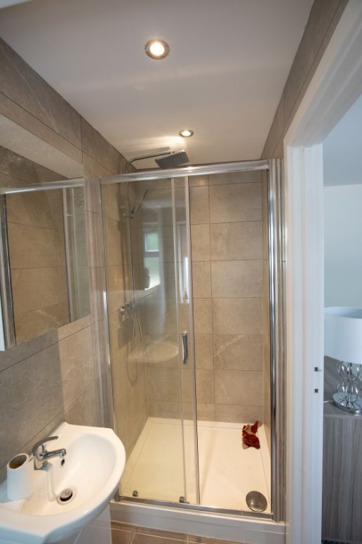 Room Clickett Hill in Basildon