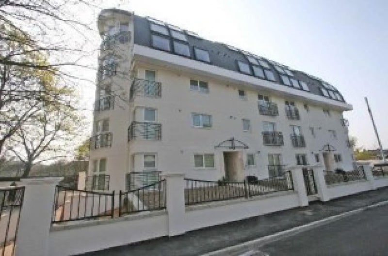 Room Melfield Gardens in Greater London