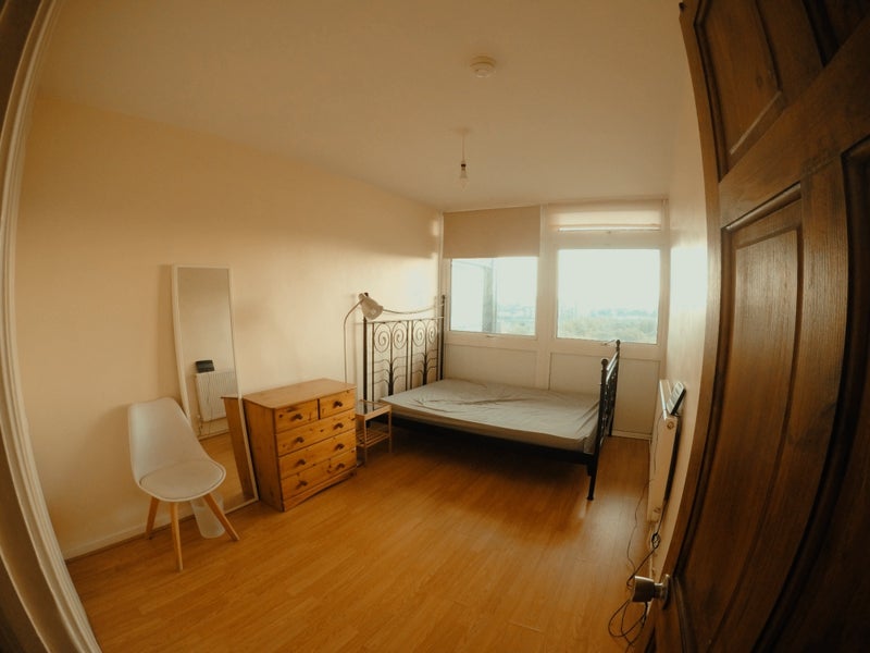Room Canute Gardens in Greater London