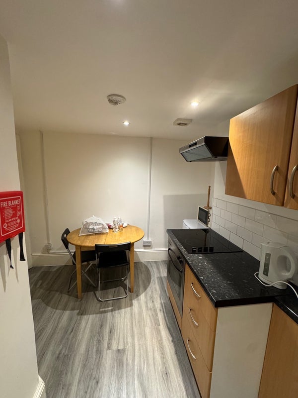 Flat Ashby Street in Greater London