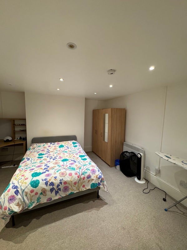 Flat Ashby Street in Greater London