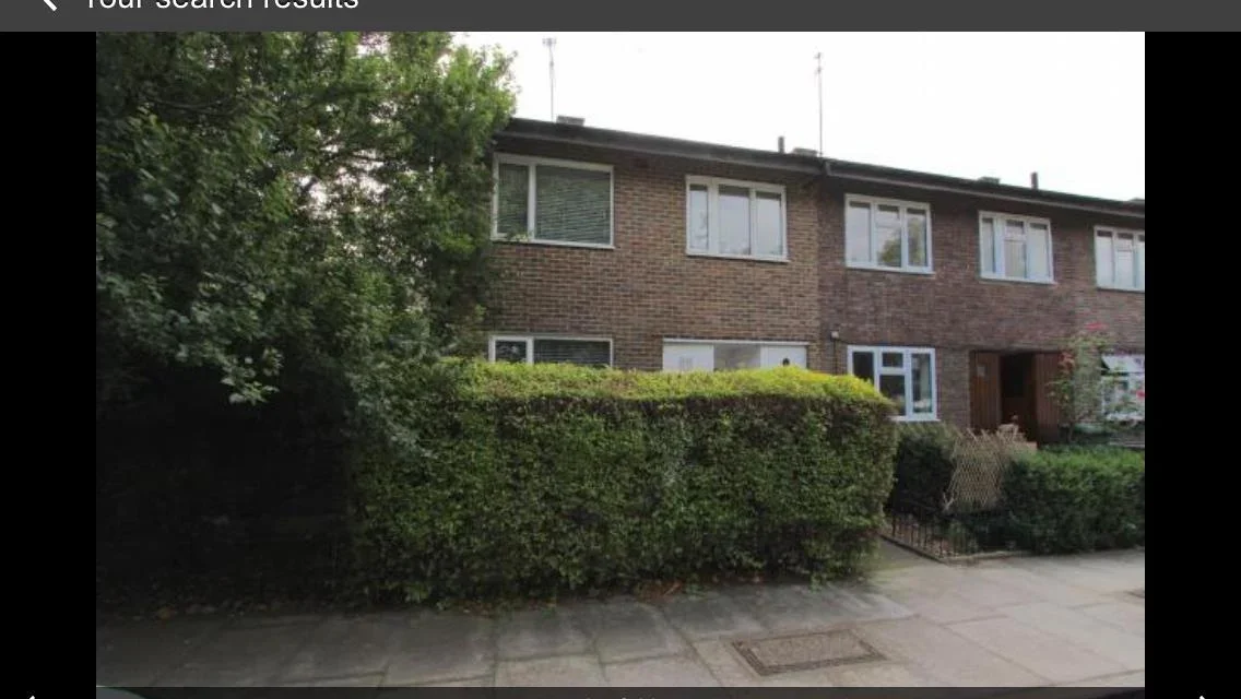 House Avis Square in Greater London