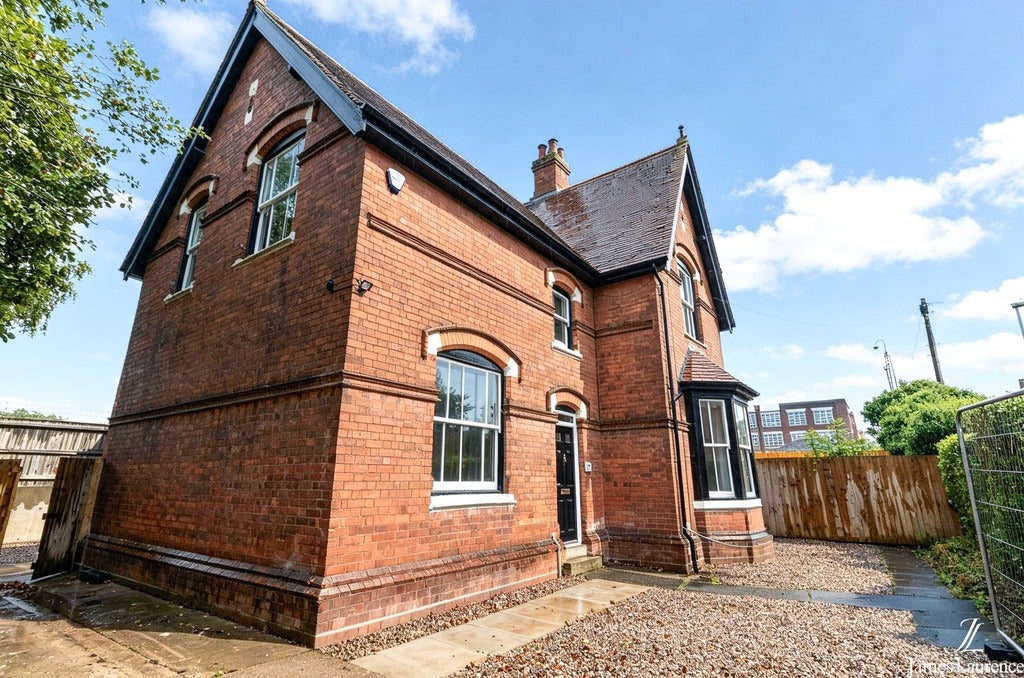 House Carlyle Road in Birmingham