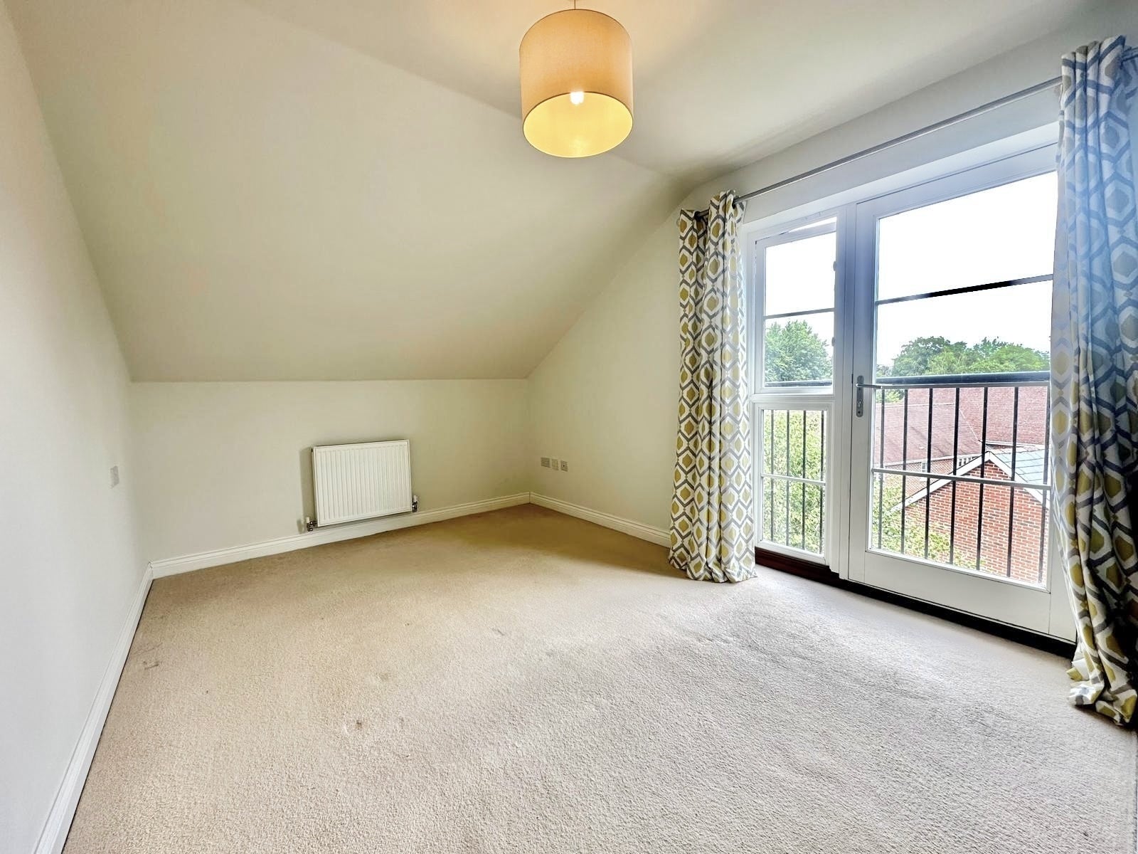 Flat Winton Close in Winchester