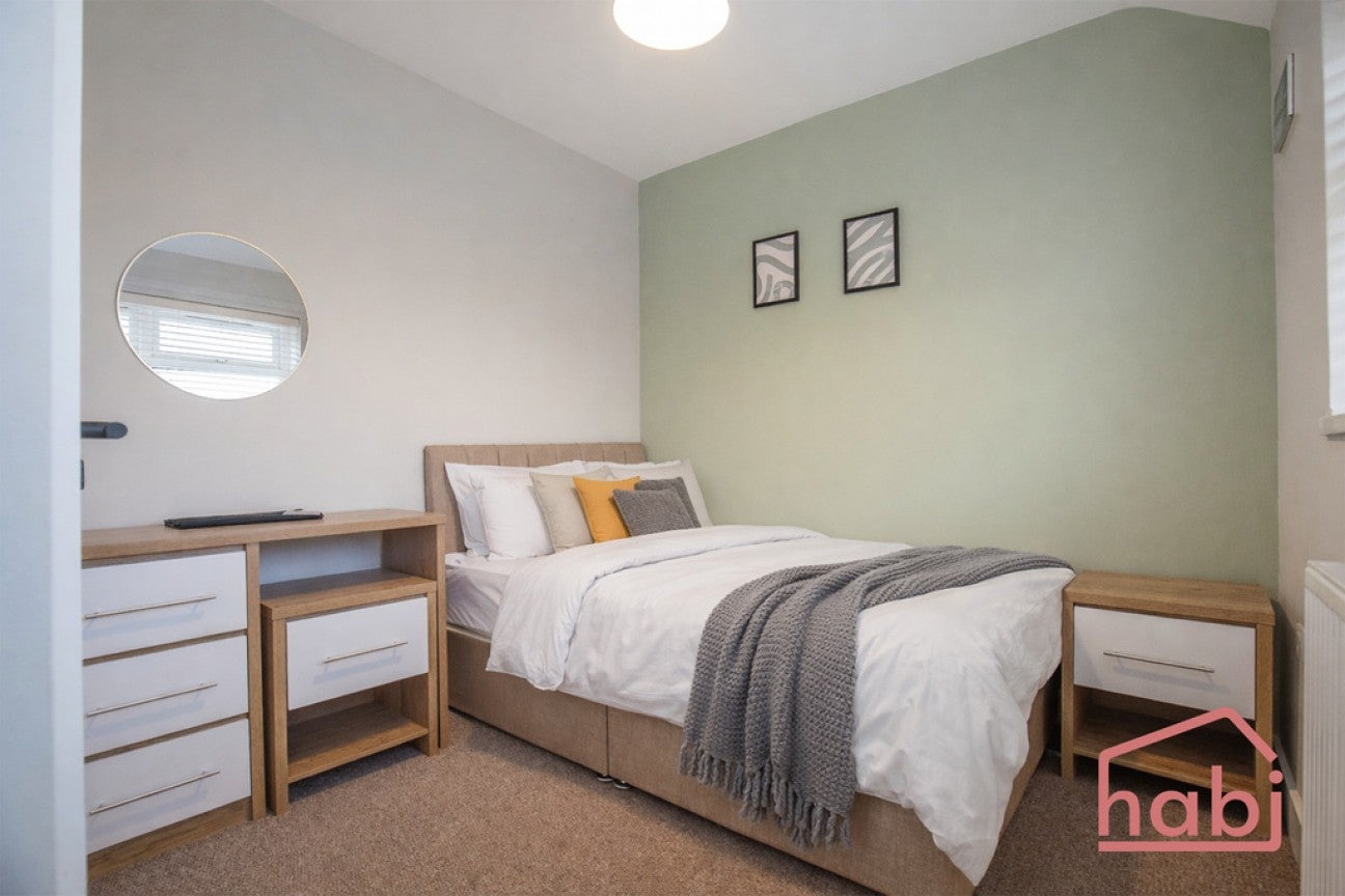 Room Darrell Place in Norwich
