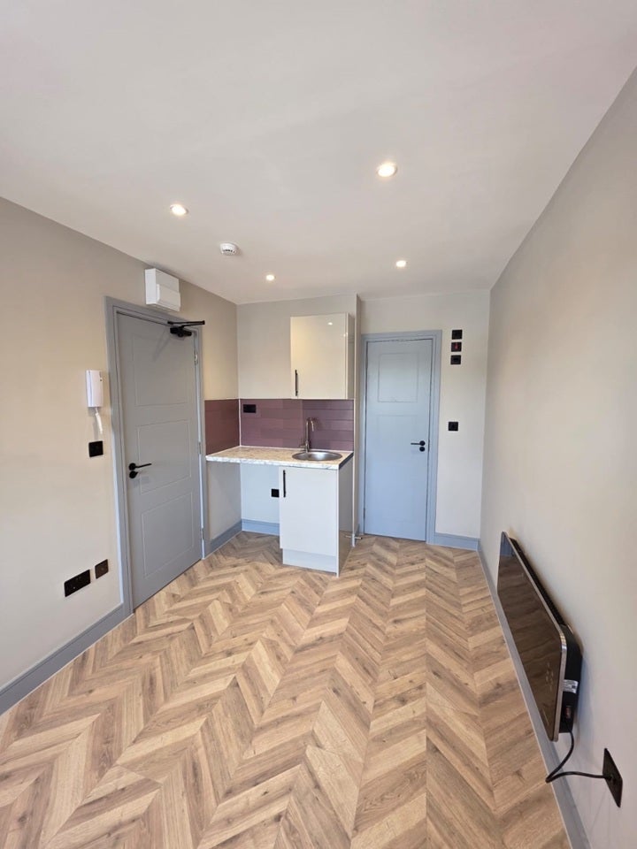 Room Vincent Gardens in Borough of Swale