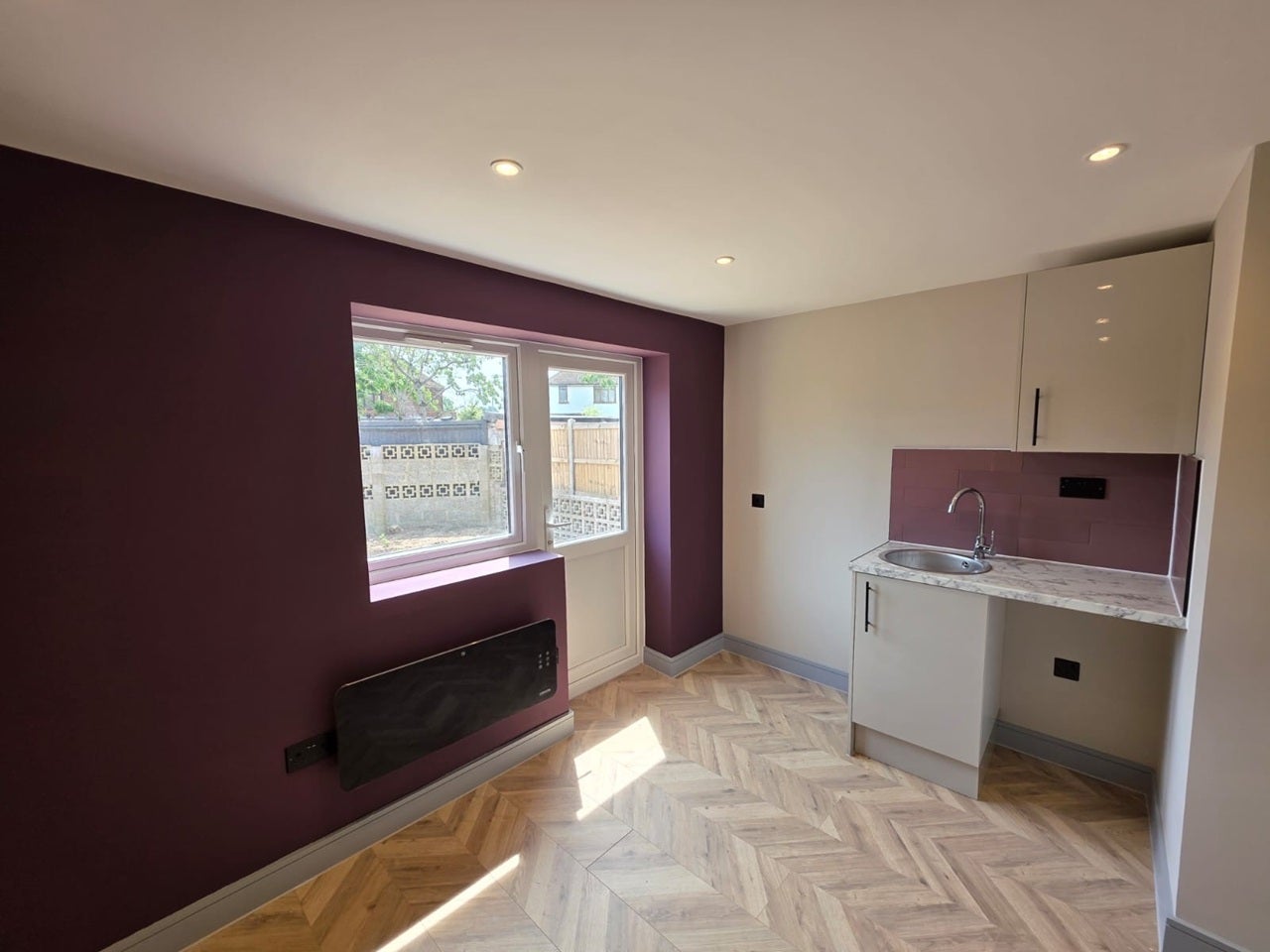 Room Vincent Gardens in Borough of Swale