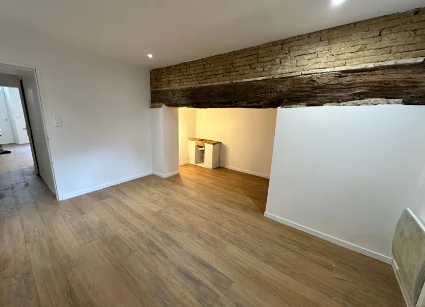 Flat Route de Montauban in Monclar-de-Quercy