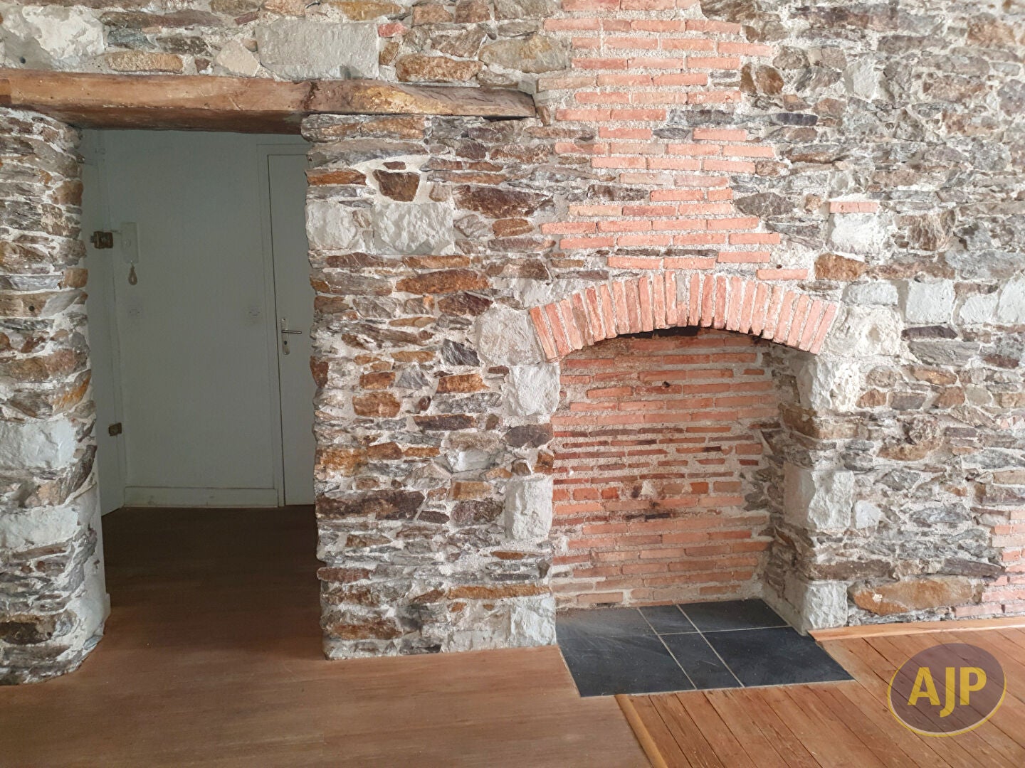 Appartement Rue des Bruyères à Fontguenand