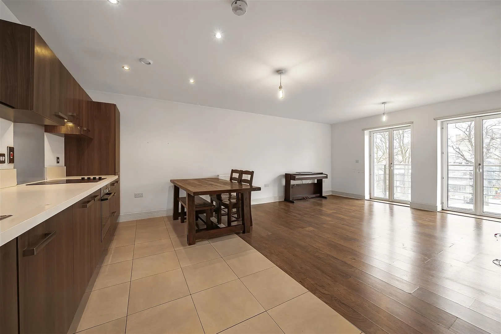 Flat Woodmill Close in Greater London