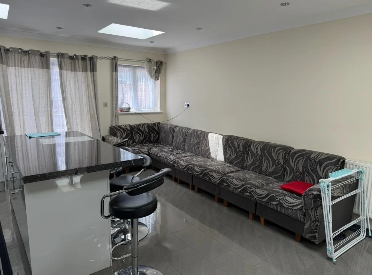 Room Elmwood Road in Slough