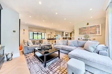 House Kingsway in Greater London