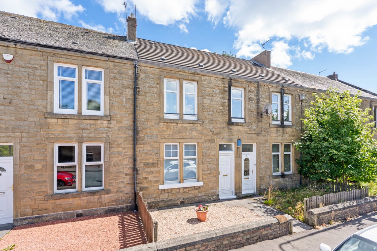 Flat Newlands Court in Bathgate