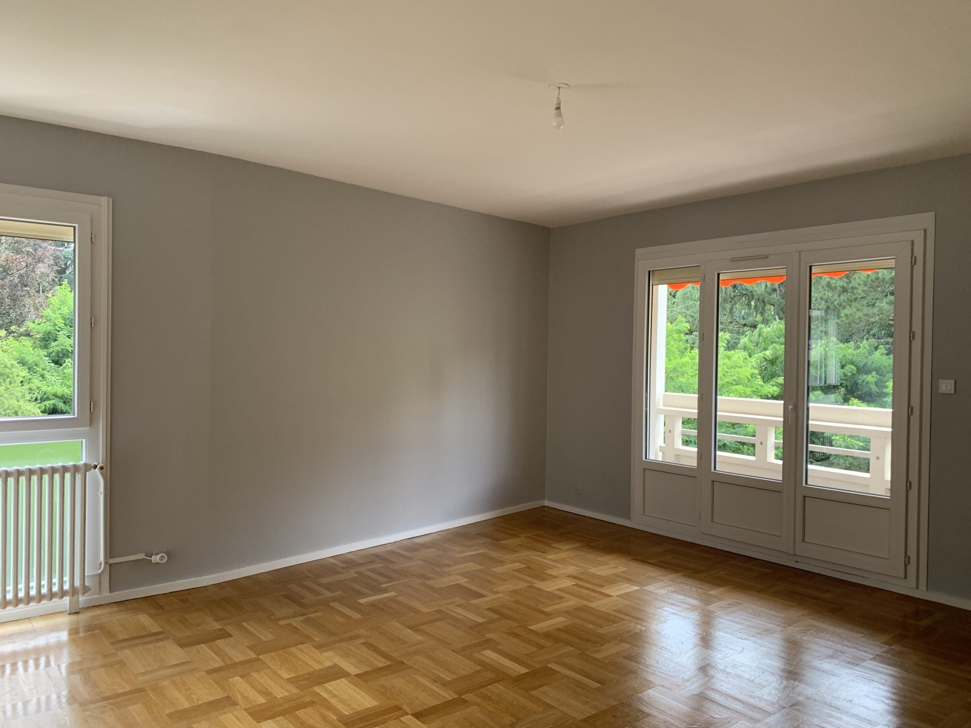 Flat Rue Docteur Edmond Locard in Lyon