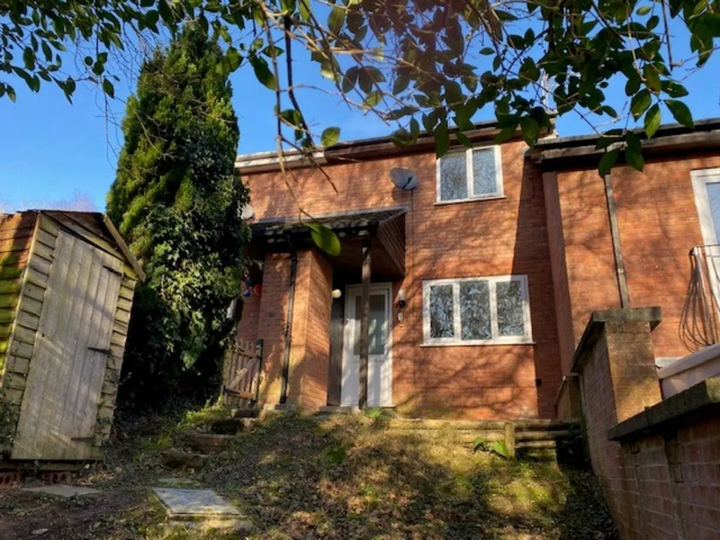 House Plassey Close in Exeter