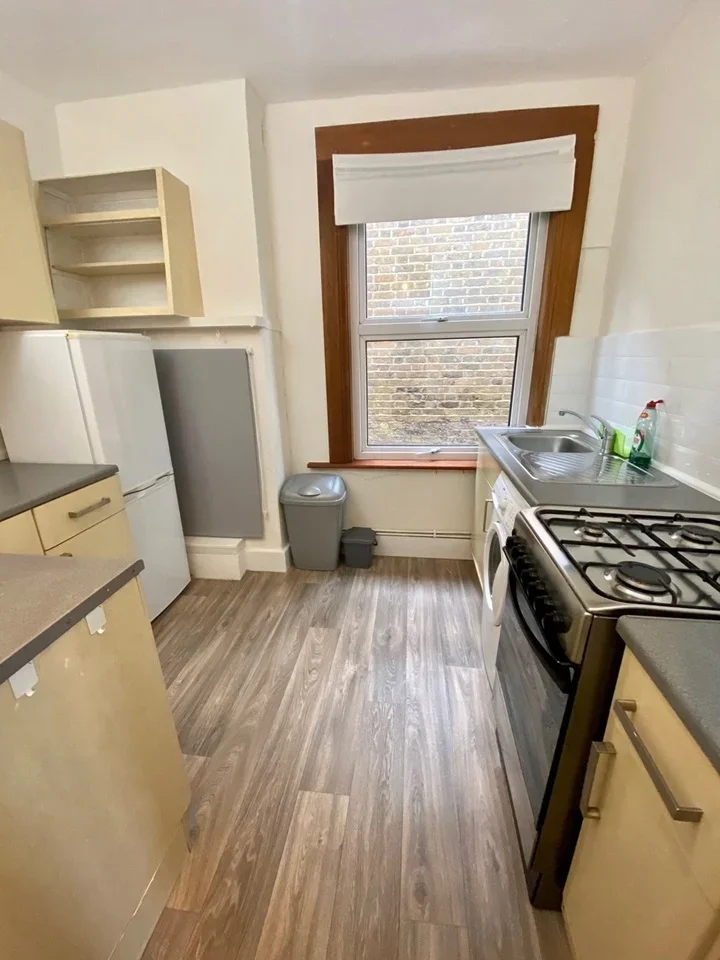 Flat Castlebar Road in Greater London