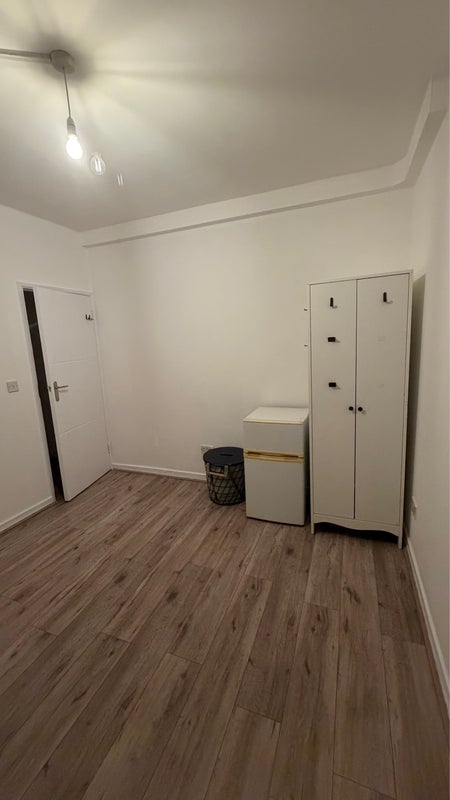 Room Avignon Road in Greater London