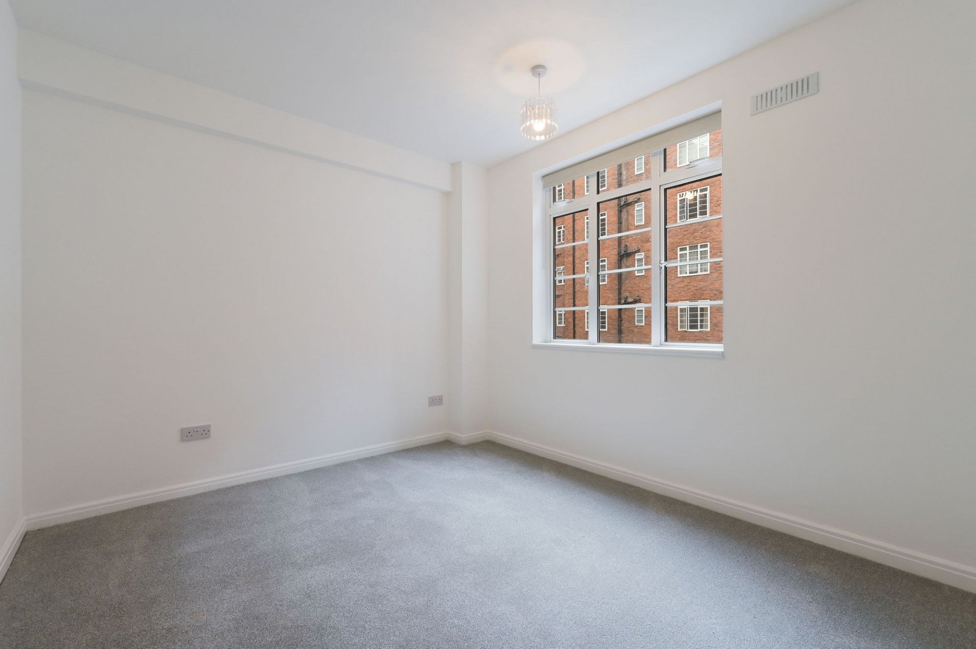 Flat Brook Green in Greater London