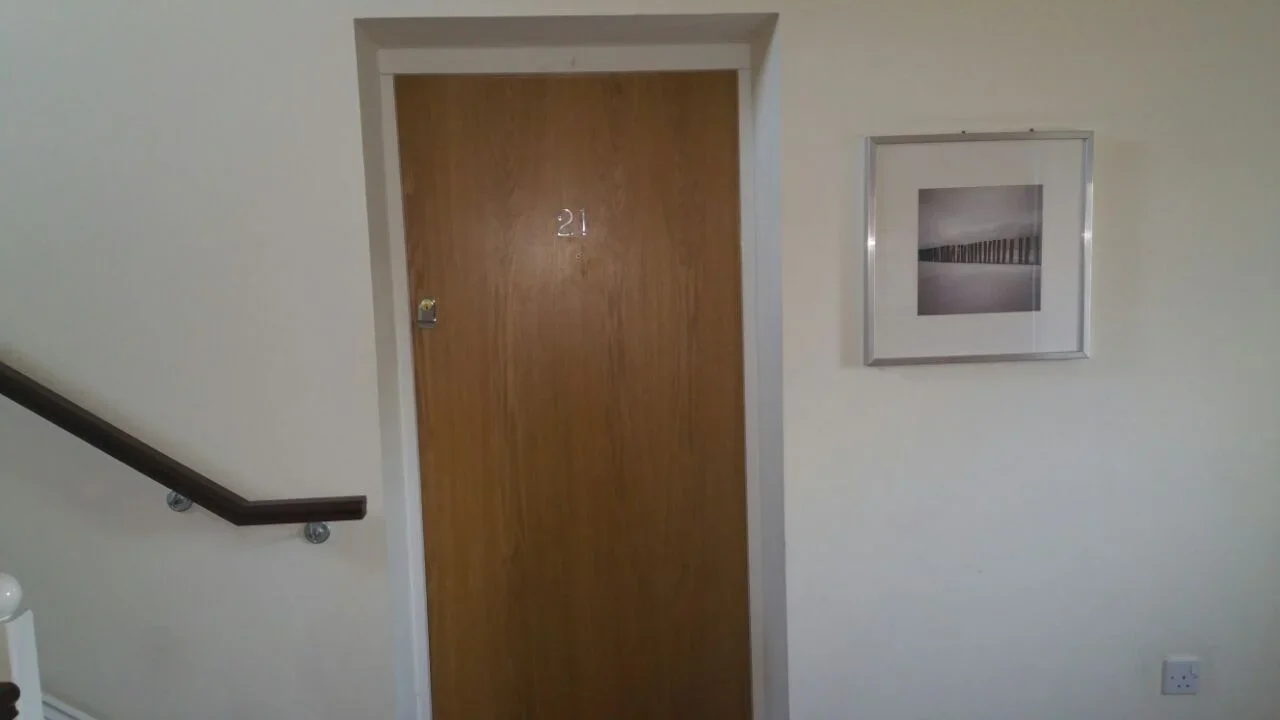 Flat Hevingham Drive in Greater London