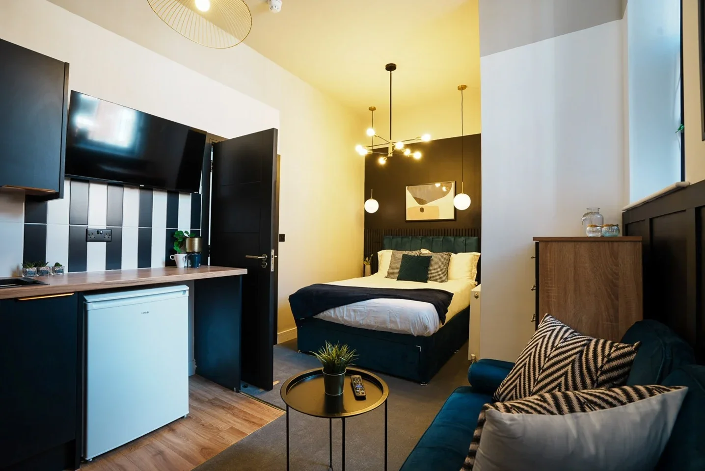 Room Vincent Street in Crewe