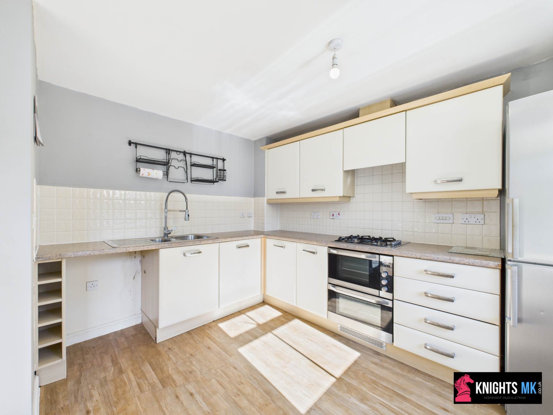 House Fieldfare Close in Corby