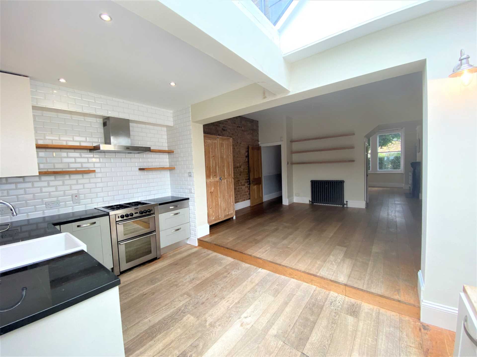 Flat Speldhurst Road in London
