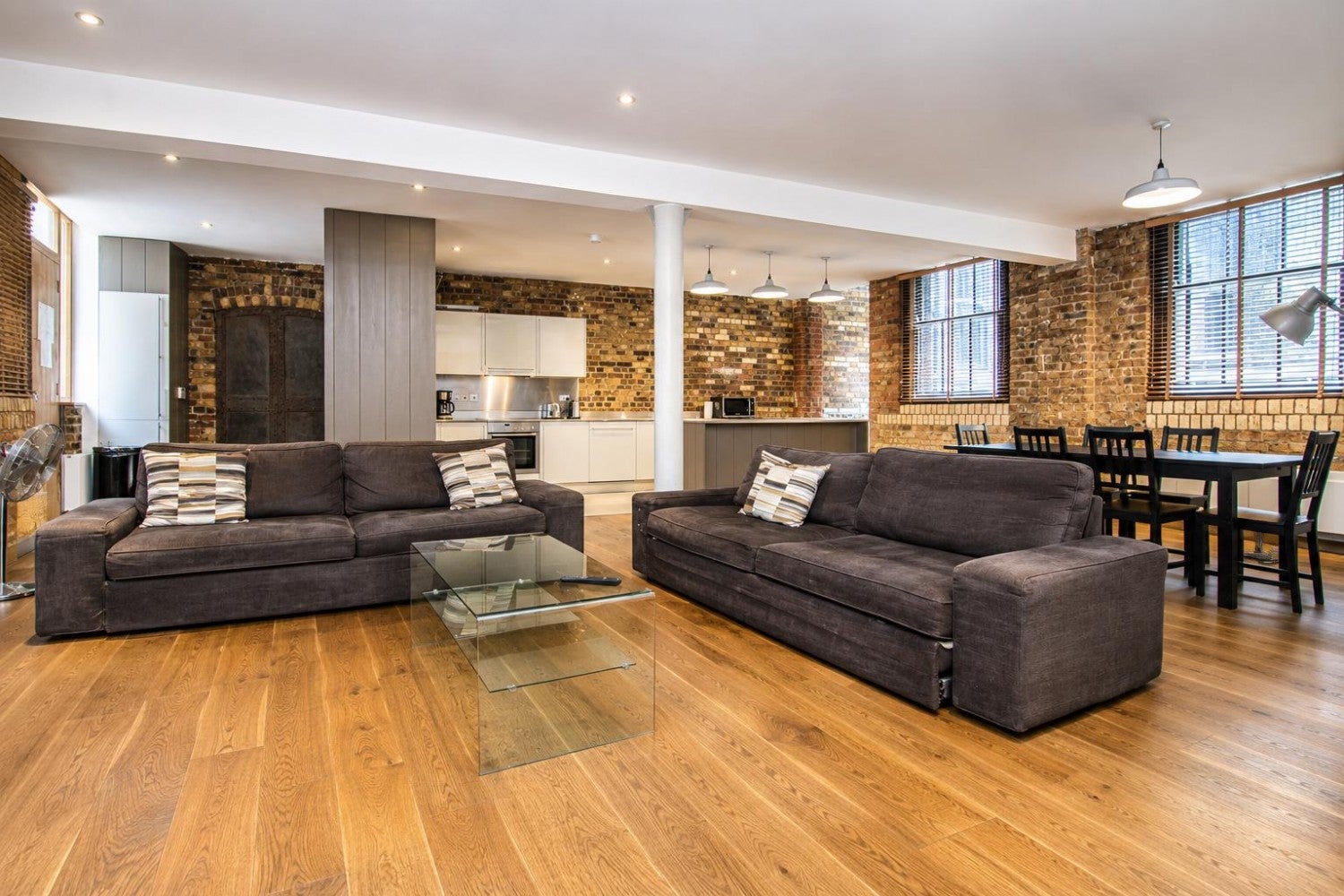 Flat Charlotte Road in Greater London