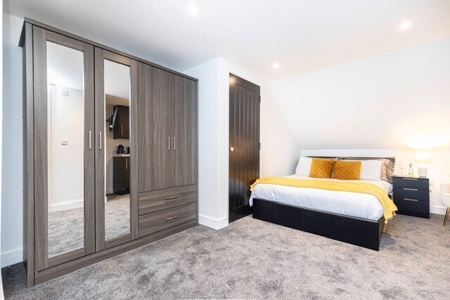 Room Southampton Road in Eastleigh